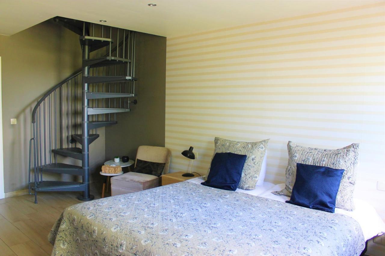 De Blauwe Hoeve Zwijndrecht ภายนอก รูปภาพ